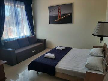 Четырехместный номер с видом на горы в Гостевом доме Манополис